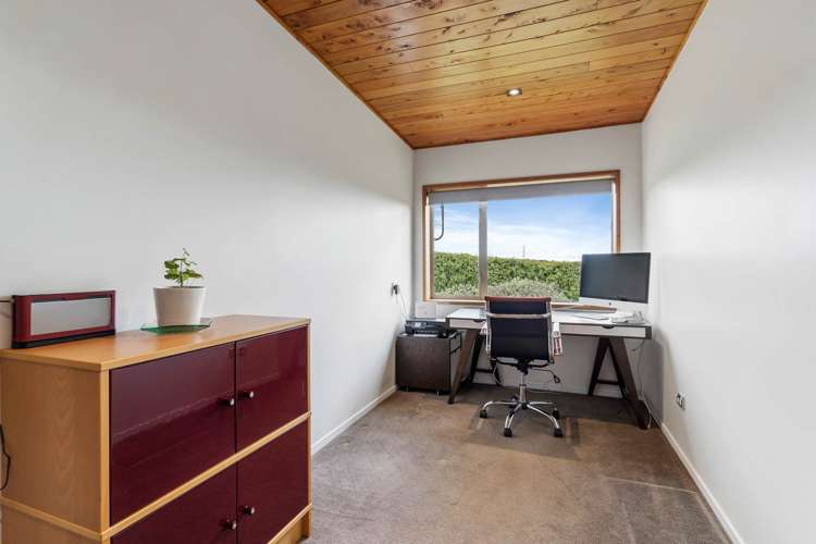 168 Portsmouth Road Bombay_16