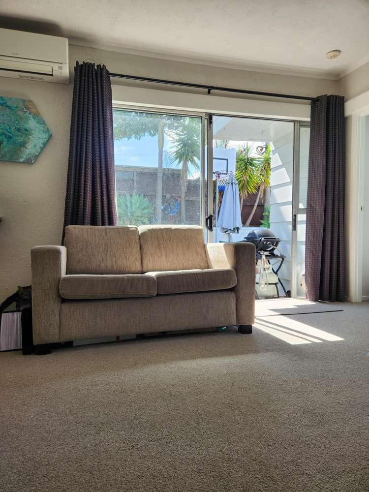 17a Deep Creek Rd Waiake_5