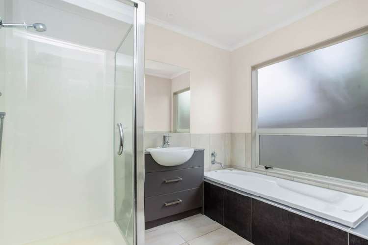 4 Rivoli Place Karaka_16