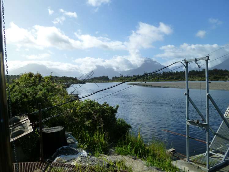 46 Johnston Crescent Haast_15