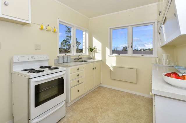 2/12 Downing Street Glenfield_4