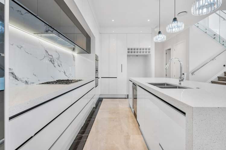 76 Symes Drive Red Beach_9