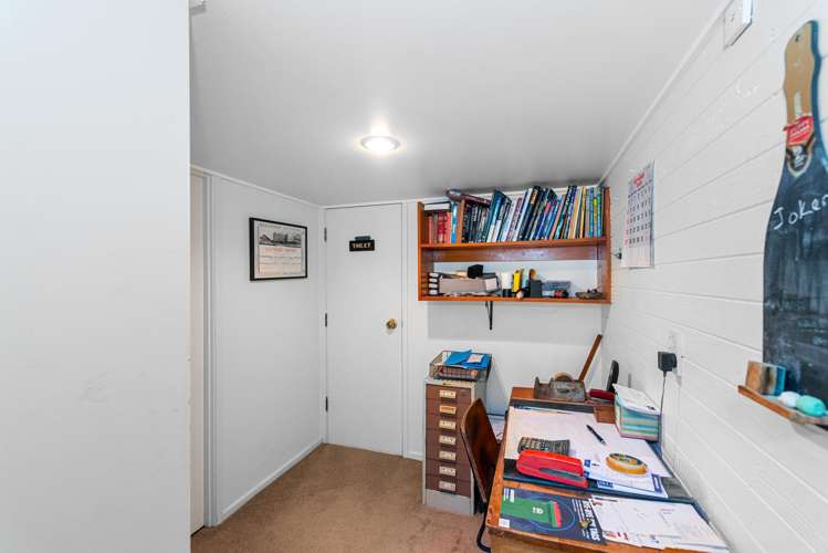 98 Tiroroa Avenue Te Atatu South_18