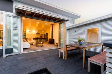 23 and 21 Bank Road_3