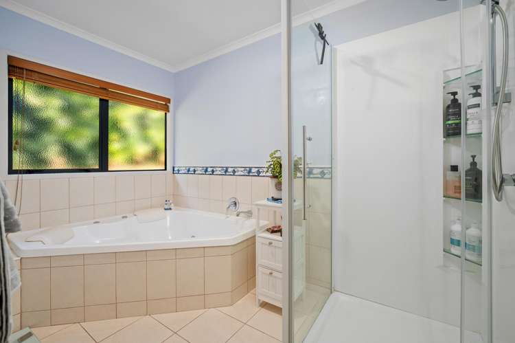 2 Holcombrooke Lane Welcome Bay_15