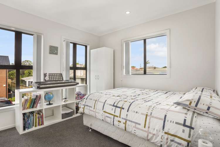 1/9 Marlene Avenue Te Atatu South_8