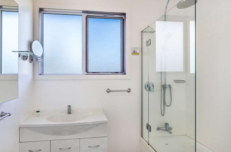 14 Runuku Grove Turangi_23