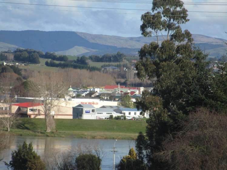 31 Lowestoft Street Balclutha_19