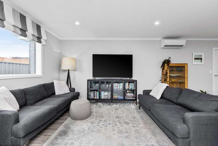 17 West Place Greenmeadows_5