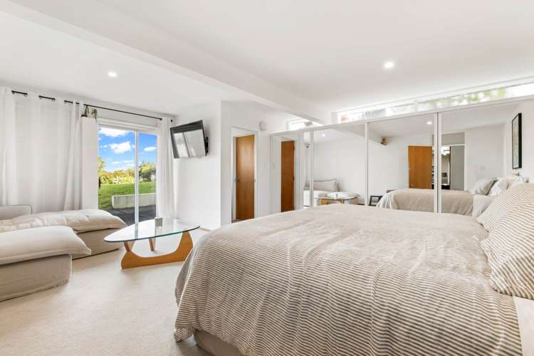 57 Parr Terrace Castor Bay_11