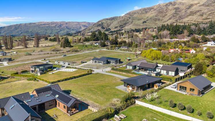 10 Divers Lane Wanaka_14