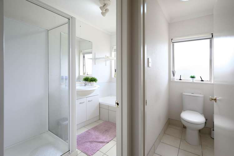 10 Gretton Court Flat Bush_16