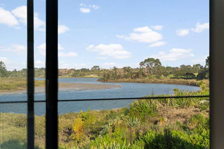 88 Riverhead Point Drive Riverhead_9