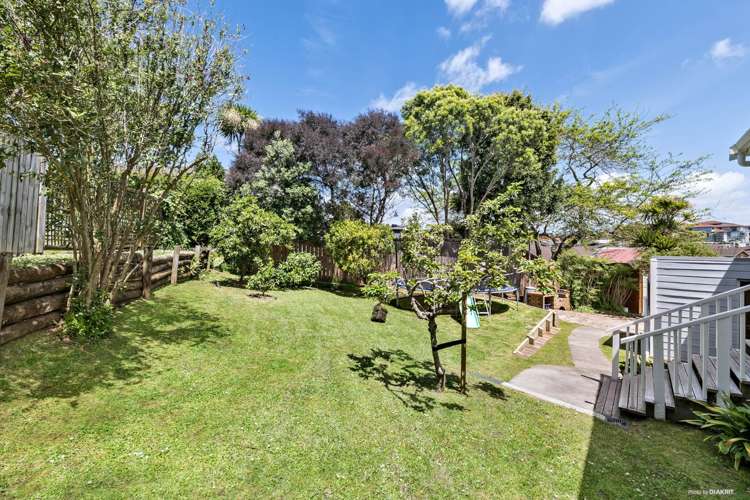 5 Lucy Foster Lane Red Beach_5