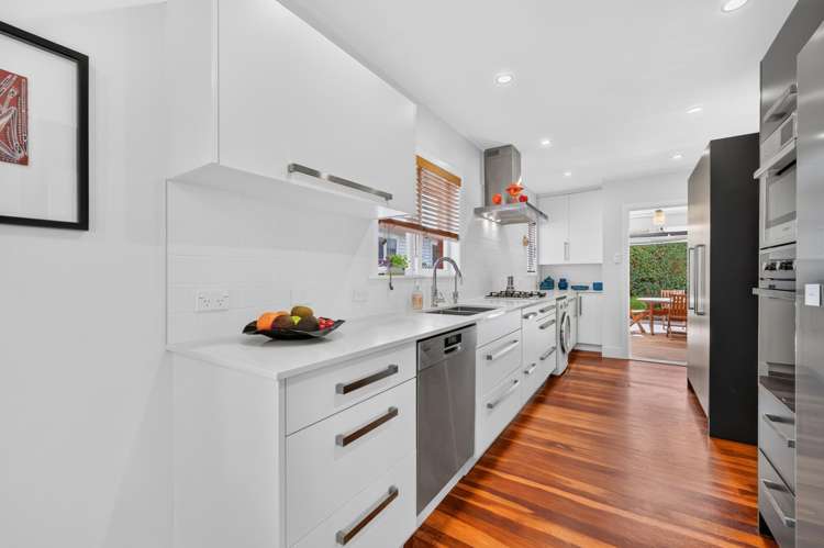 5 Waione Avenue Te Atatu Peninsula_11