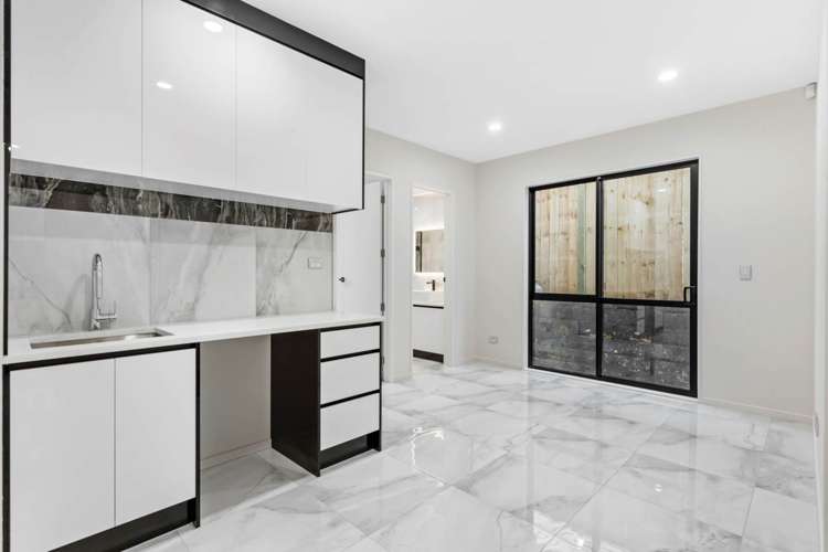 13 Uru Drive Flat Bush_15