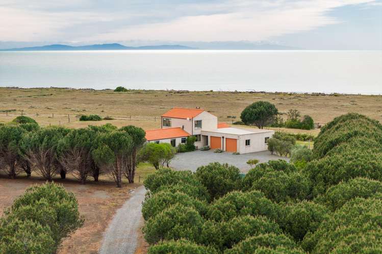 16 Hinepango Drive Rarangi_25