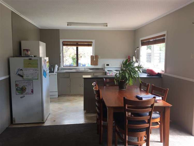 16 Robinson Road 10818_6