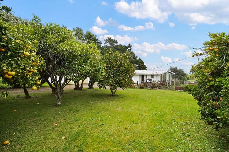 738 Tuhikaramea Road Ngahinapouri_16