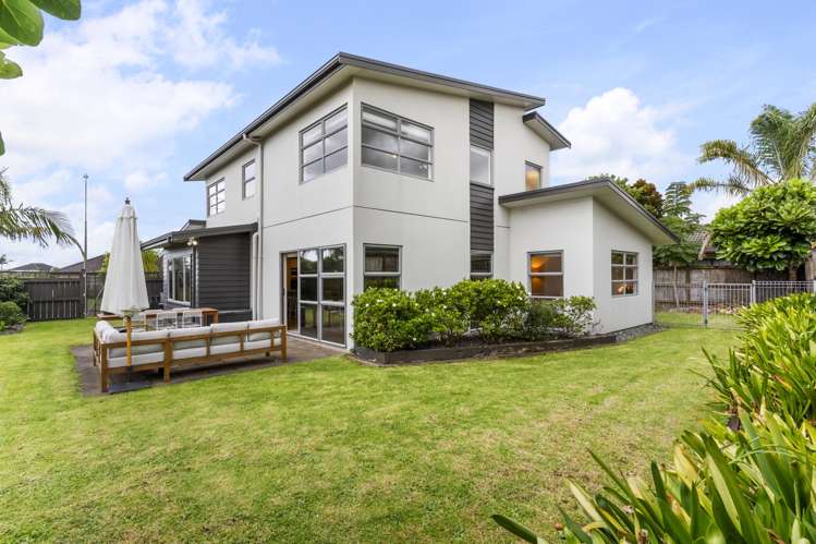 1 Bellshill Close Wattle Downs_22