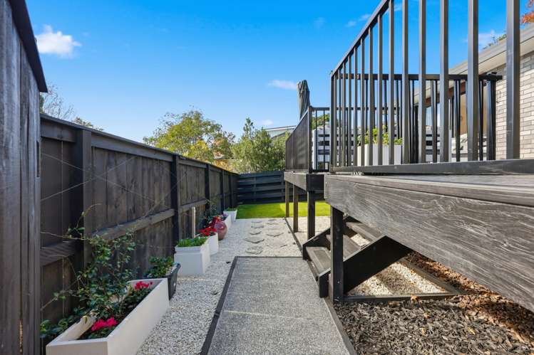 2/102 Sandspit Road Shelly Park_22