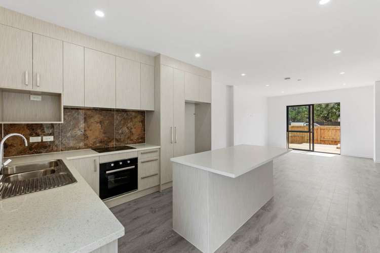 2/41 Settlement Road Papakura_11