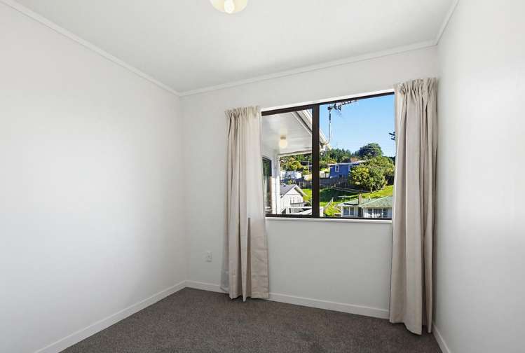 48 Cardiff Crescent Cannons Creek_8