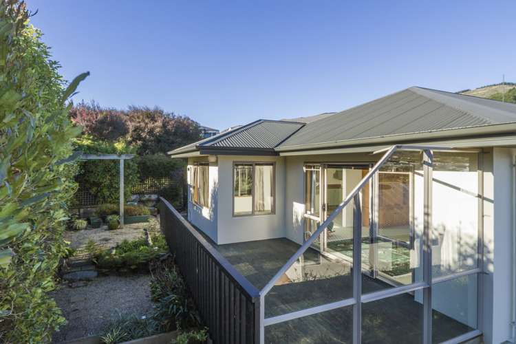 64 Olympus Way Richmond_22