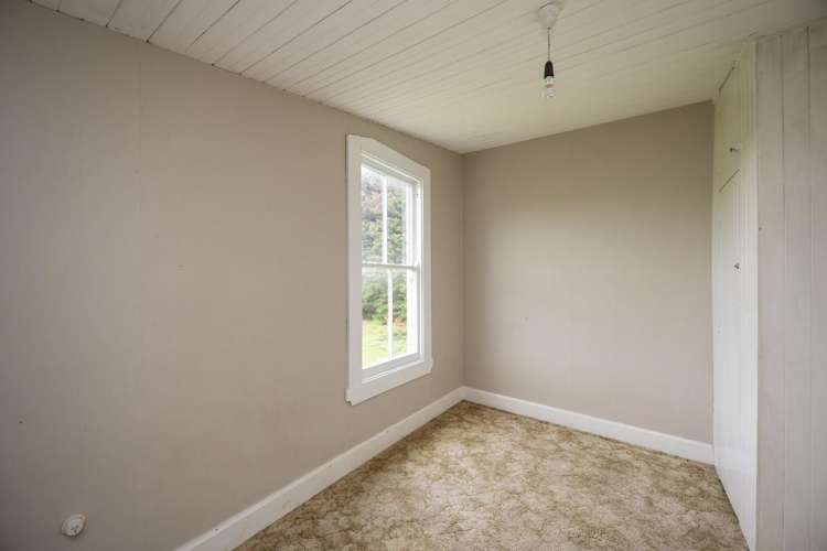 335 Couper Road Glen Oroua_13