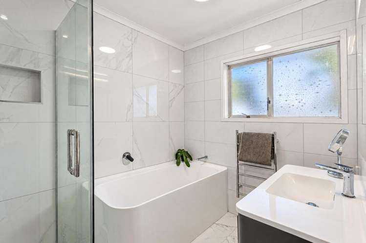 1 and 2, 119 Grand Drive Remuera_12