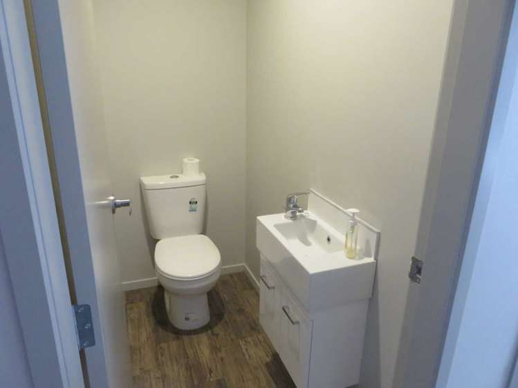 3/173 Knighton Road Hillcrest_5