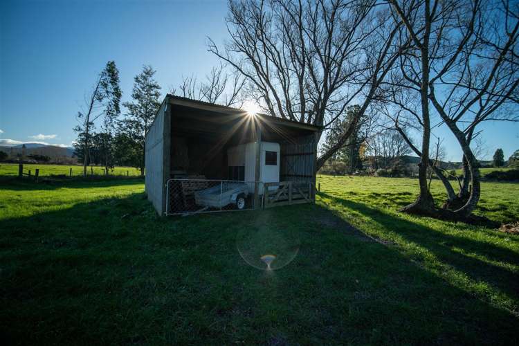 82 Thorn Road Dovedale_24