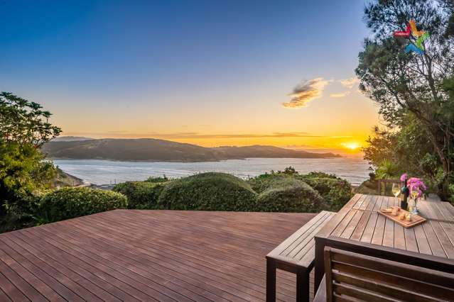 COME HOME TO MAGNIFICENT COASTAL VIEWS!