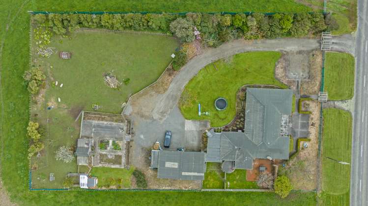 1911 Makino Road Halcombe_31