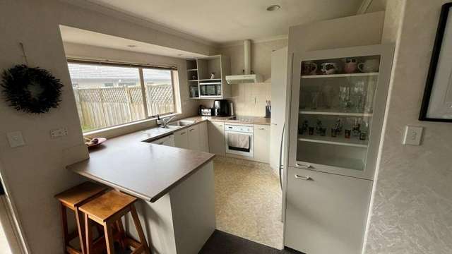 10 The Gardens Drive 1131_2