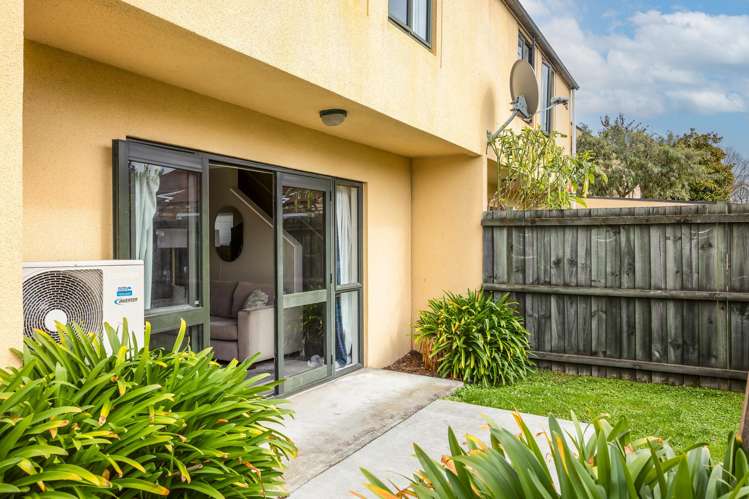 3-4/36 Mathesons Road Phillipstown_11