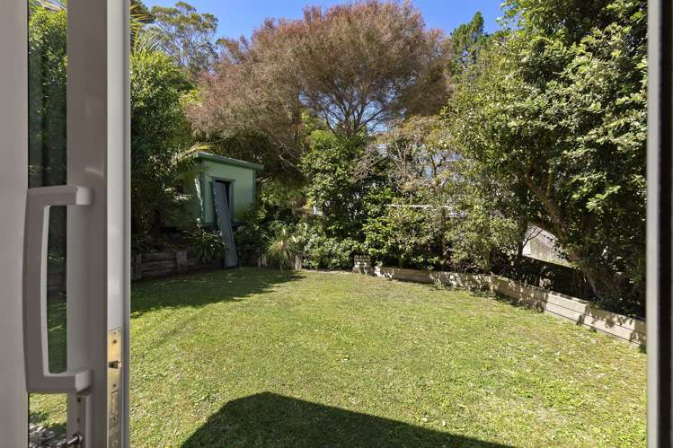 8 Otaki Street Miramar_17