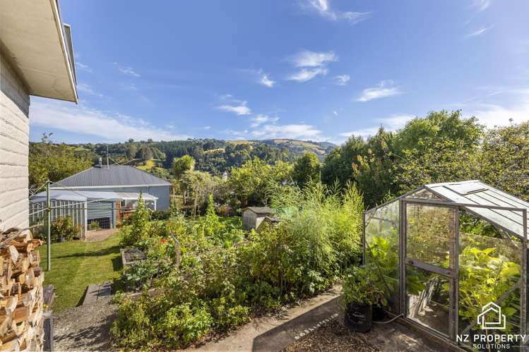 18 Royston Street North East Valley_16