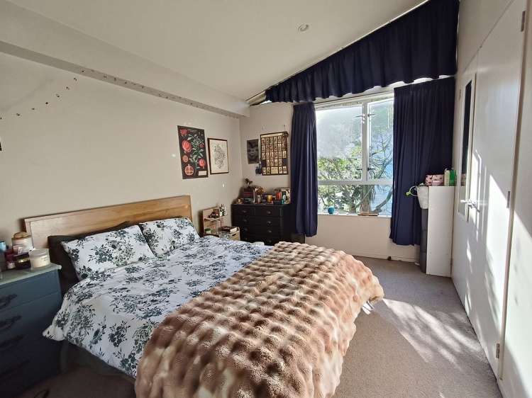7/24 Hanson Street Mount Cook_3