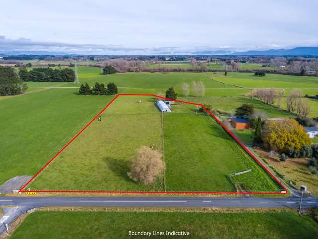 Prime lifestyle opportunity -  location and views