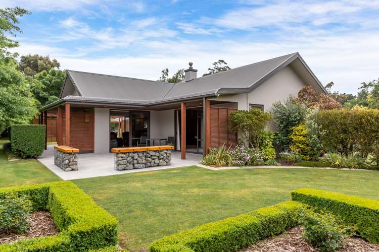 52 Allin Drive Waikuku Beach_30