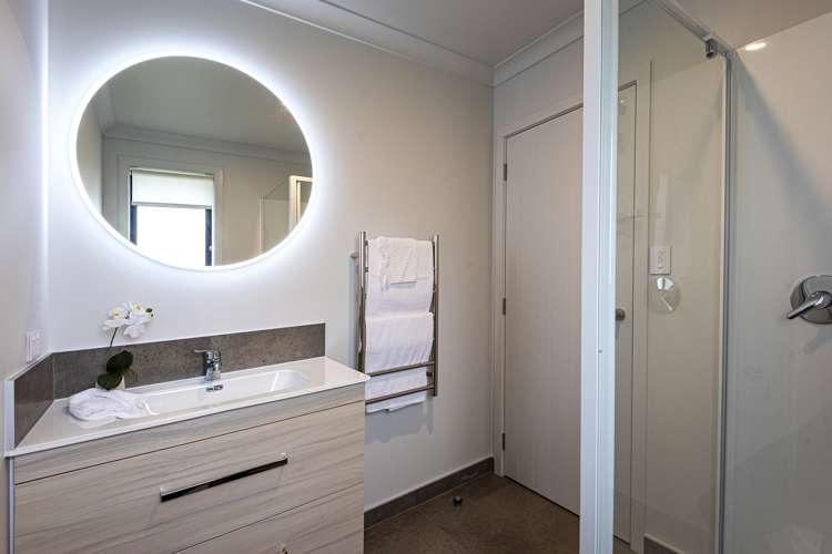 71 Kaurinui Crescent One Tree Point_16