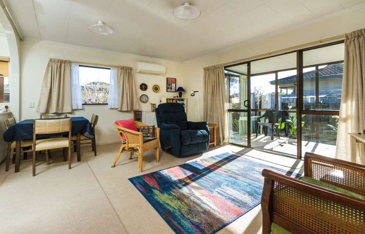 3 Brydon Way The Wood_8