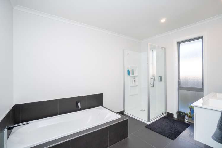 5 Mediterranean Grove Fitzherbert_17