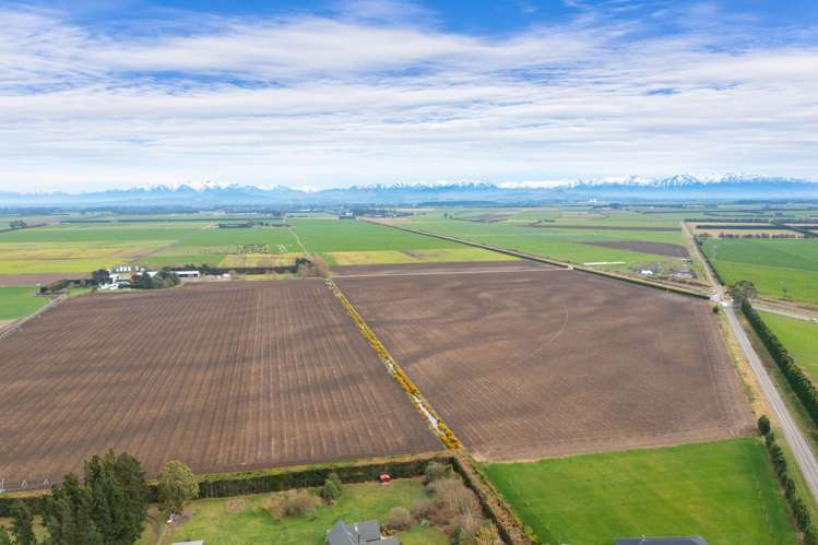 2915 West Coast Road Darfield_10