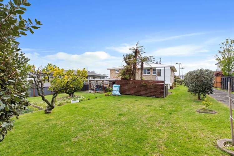 52 Smiths Road Matua_9