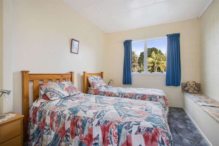 46 Roretana Drive Athenree_15