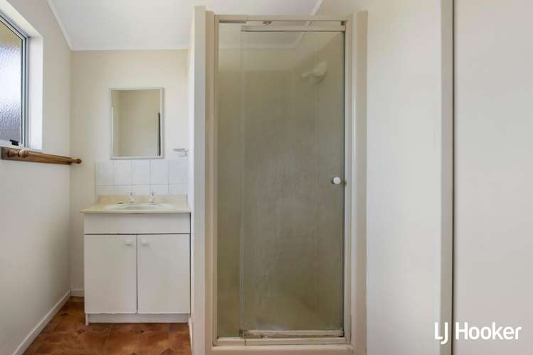 24 Koutunui Road Athenree_13