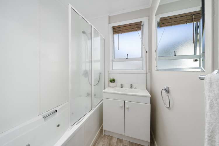 14 Aparangi Crescent Elsdon_8