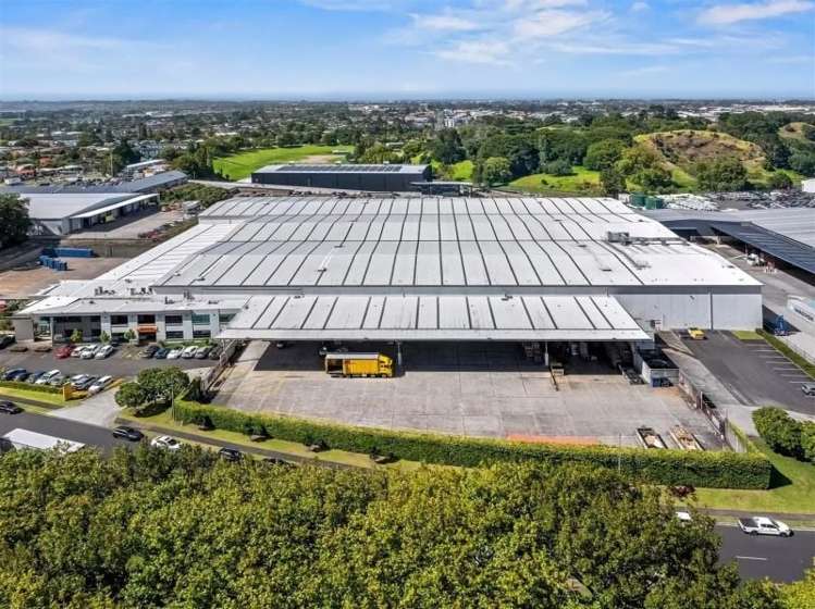 7 Niall Burgess Road Mount Wellington_1